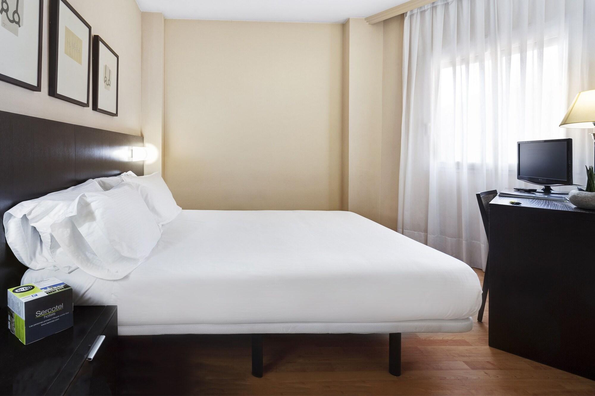 Hotel Sercotel Tudela Bardenas Exteriör bild
