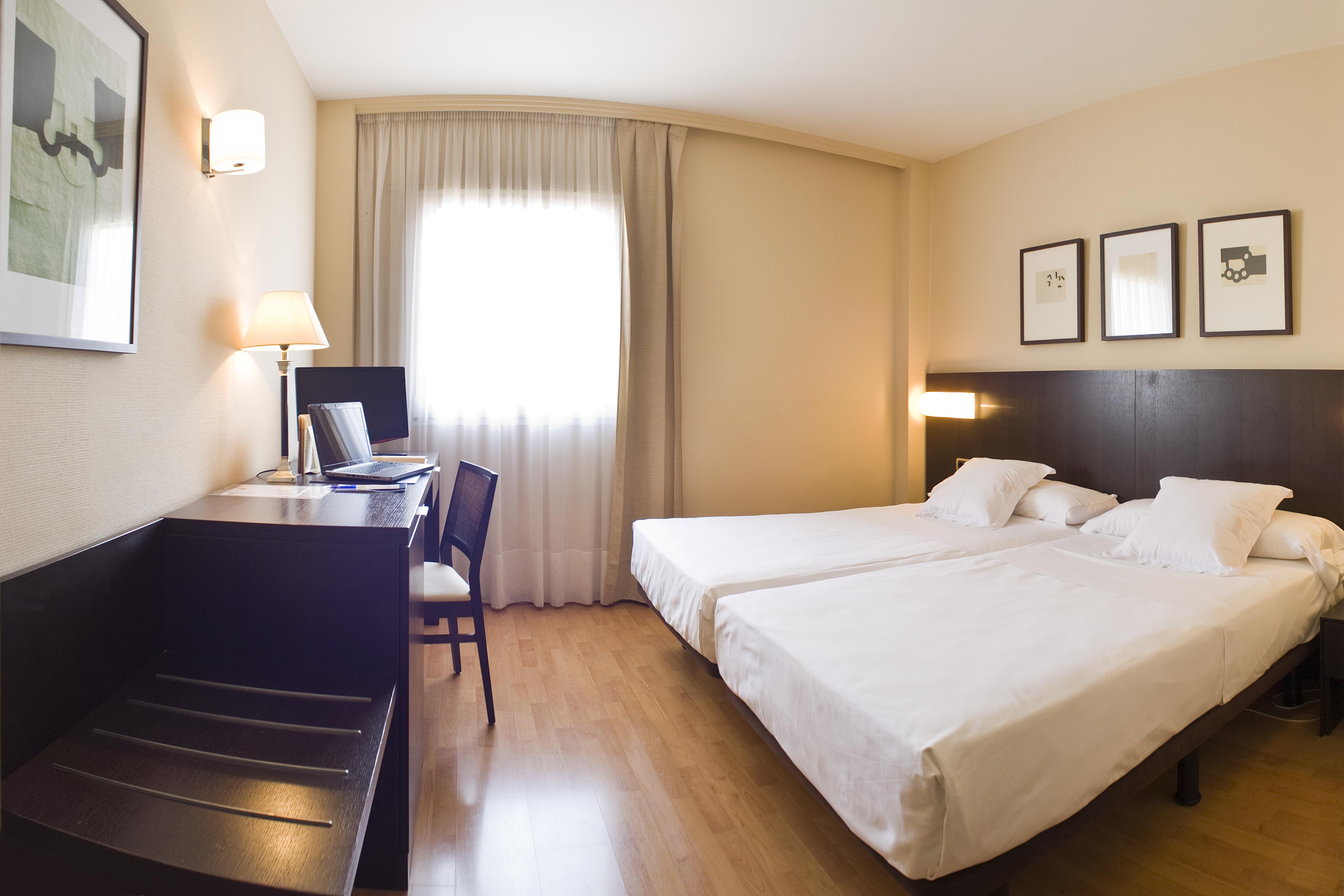 Hotel Sercotel Tudela Bardenas Exteriör bild