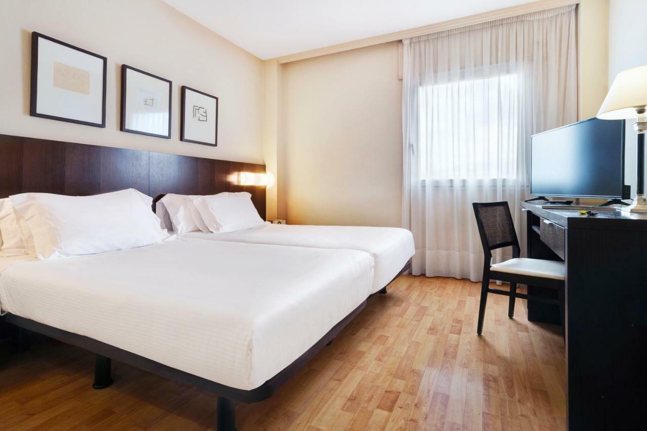 Hotel Sercotel Tudela Bardenas Exteriör bild